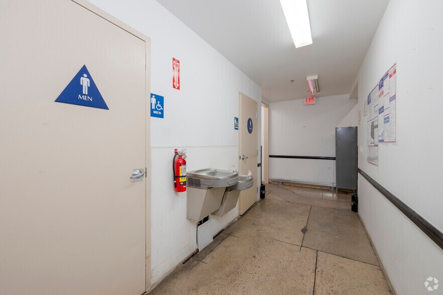 More Photos Of 1202 W University Dr, Mesa Freestanding For Lease