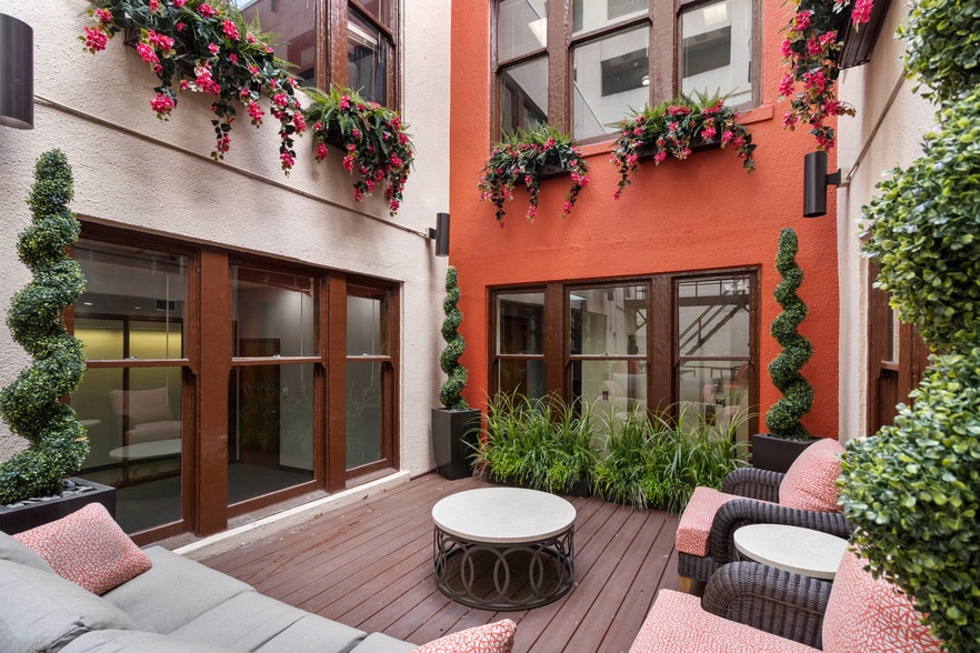 More Photos Of 56 E Pine St, Orlando Loft Creative Space For Lease