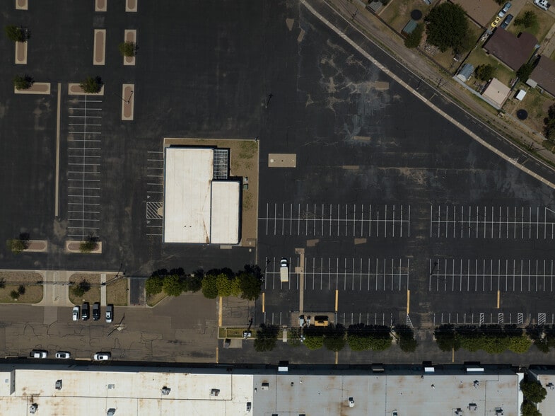 More Photos Of 2401 S Osage St, Amarillo Industrial For Sale