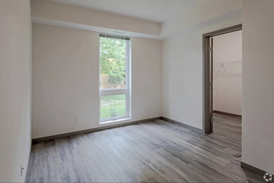 More Photos Of 1935 2nd St SW, Rochester Apartments For Sale