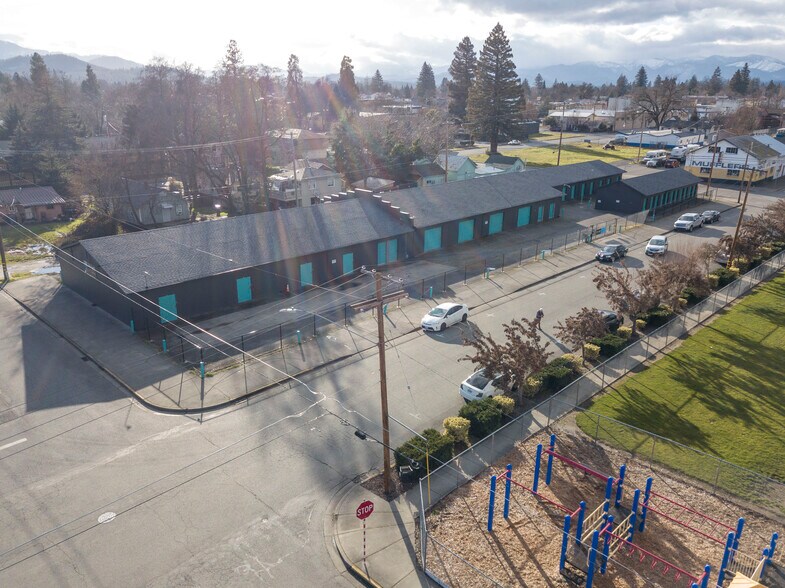 More Photos Of 497 SE H St, Grants Pass Self Storage For Sale