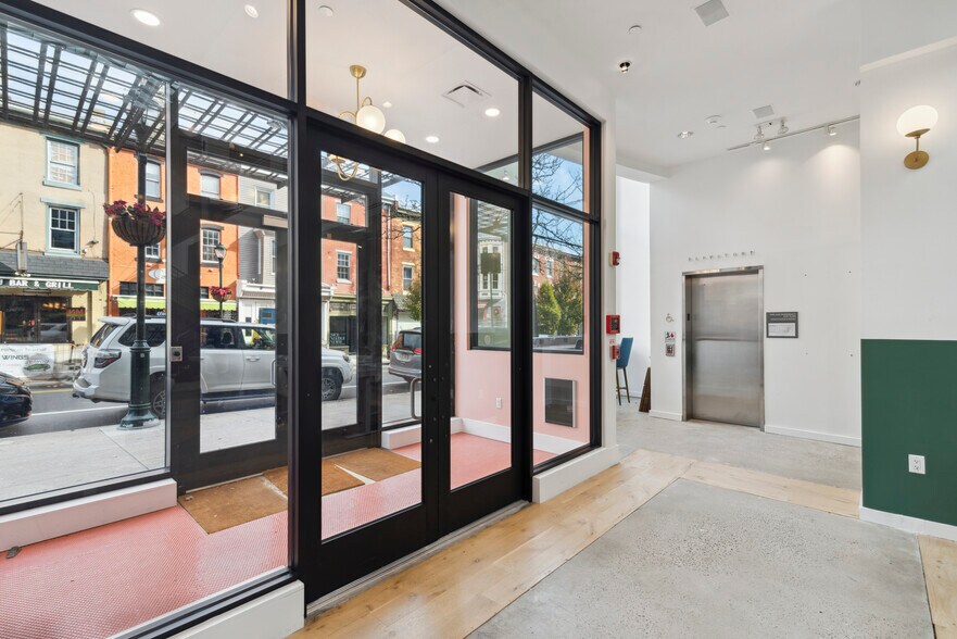 More Photos Of 4230 Main St, Philadelphia Restaurant For Sale