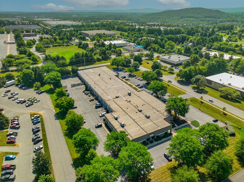 More Photos Of 2299 Brodhead Rd, Bethlehem Office For Sale