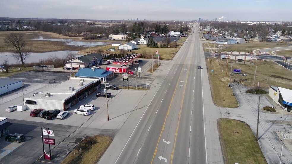 More Photos Of 4604-4610 Woodville Rd, Northwood General Retail For Sale