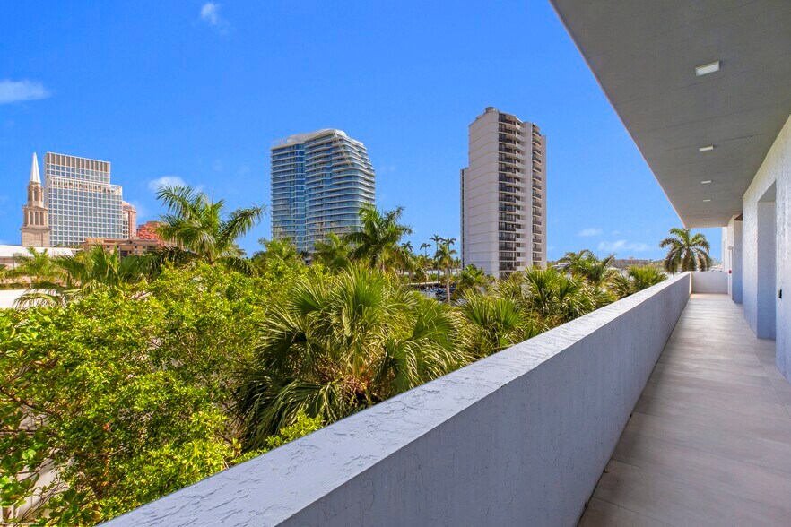 More Photos Of 1217 S Flagler Dr, West Palm Beach Medical For Sale