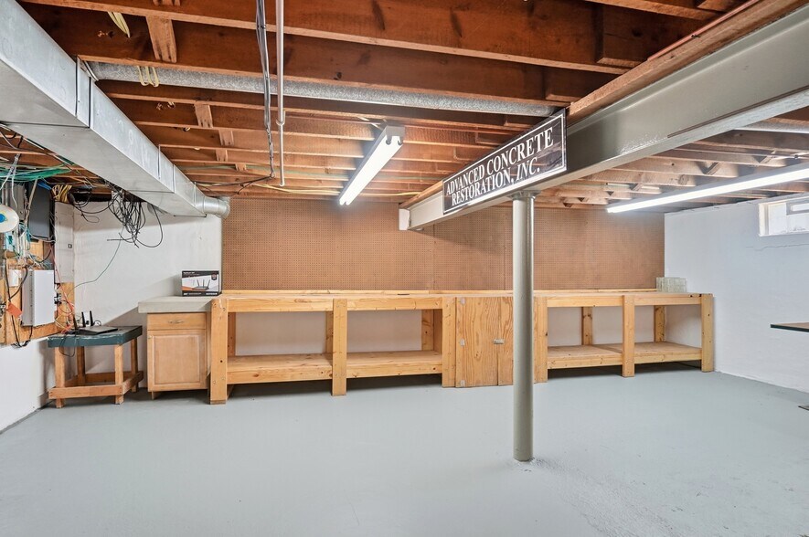 More Photos Of 8177 S Route 48, Maineville Office For Sale
