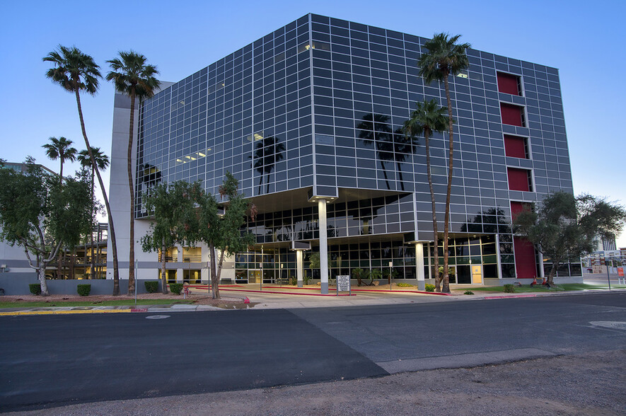 Primary Photo Of 3320 N 2nd St, Phoenix Medical For Lease