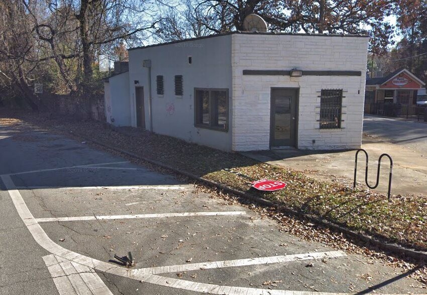 More Photos Of 210 Flat Shoals Ave SE, Atlanta Freestanding For Sale