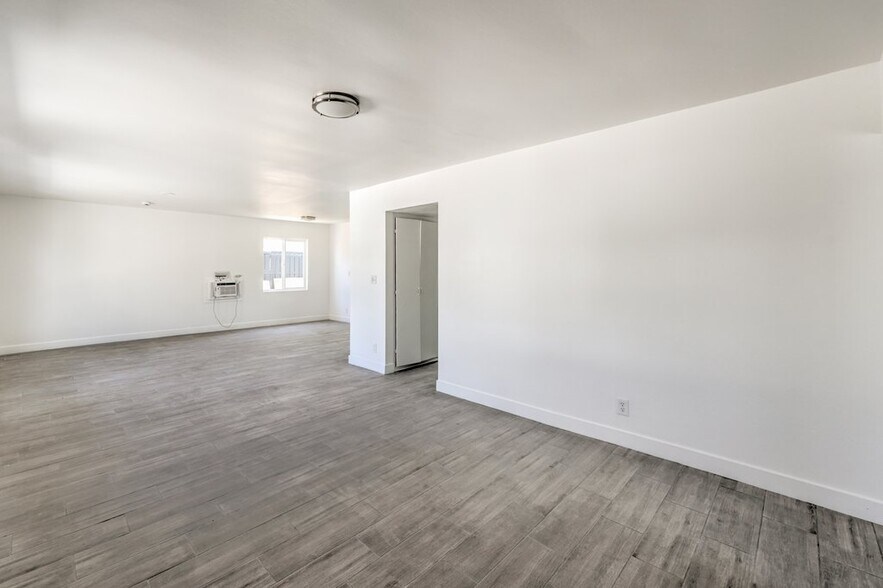 More Photos Of 119 W New York Ave, Las Vegas Apartments For Sale