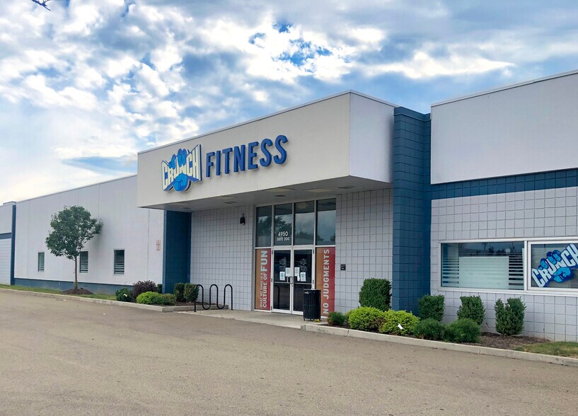 More Photos Of 4910 Camp Rd, Hamburg Warehouse For Lease