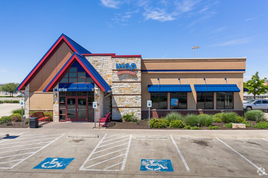 More Photos Of 18470 Fm-685 Blvd, Pflugerville Unknown For Lease