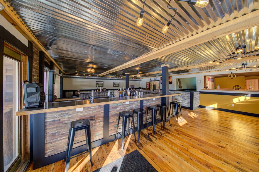 More Photos Of 2930 Rt 43, Averill Park Restaurant For Sale