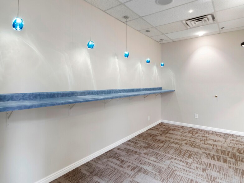 More Photos Of 4070-4084 S 300 W, Salt Lake City Light Manufacturing For Lease