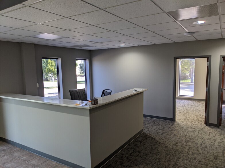 More Photos Of 2330 NE Independence Ave, Lee's Summit Warehouse For Sale