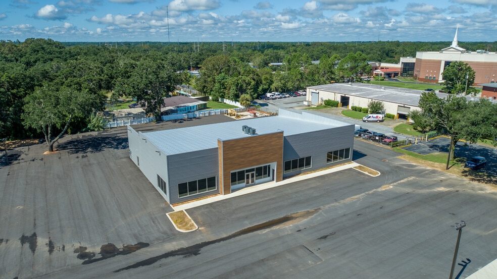 More Photos Of 5901 N W St, Pensacola General Retail For Sale