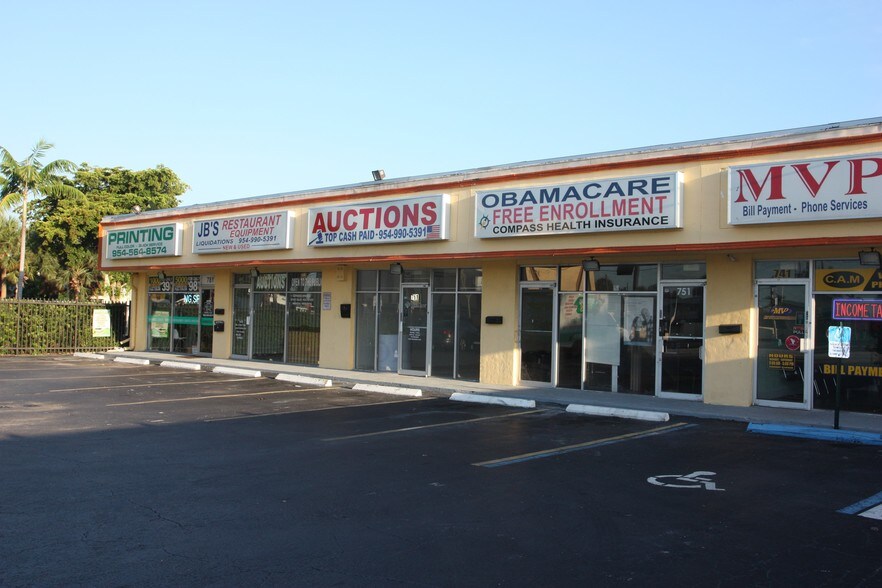 More Photos Of 781 W Oakland Park Blvd, Oakland Park Unknown For Lease