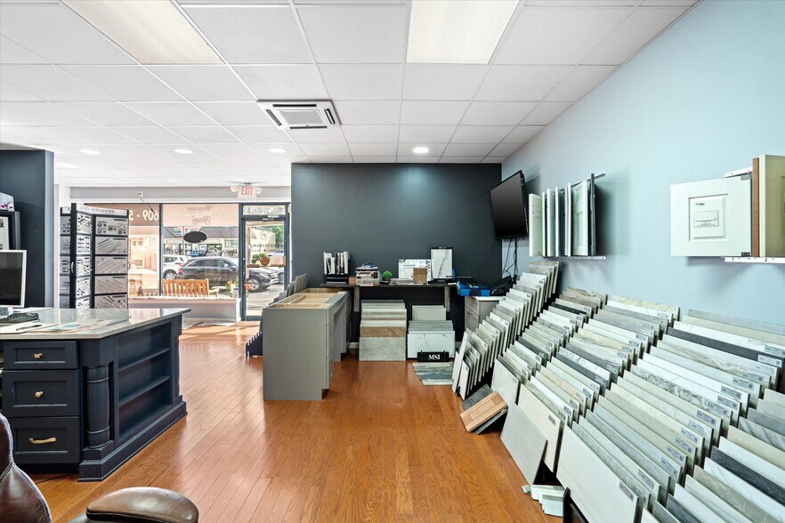 More Photos Of 610 Bear Tavern Rd, Ewing Freestanding For Lease