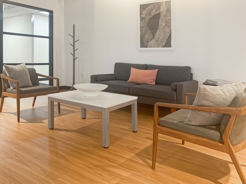 More Photos Of 2323 W 5th Ave, Columbus Coworking Space