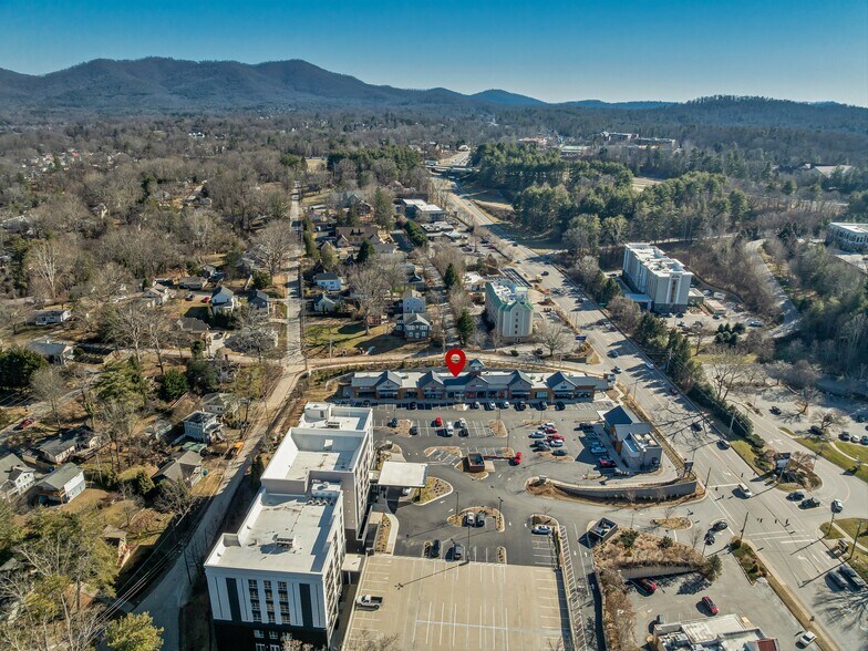 More Photos Of 190 Hendersonville Rd, Asheville Storefront Retail Office For Lease