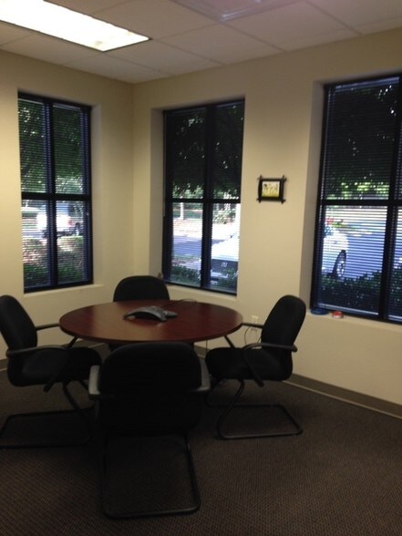 More Photos Of 1880 W Oak Pky, Marietta Loft Creative Space For Lease