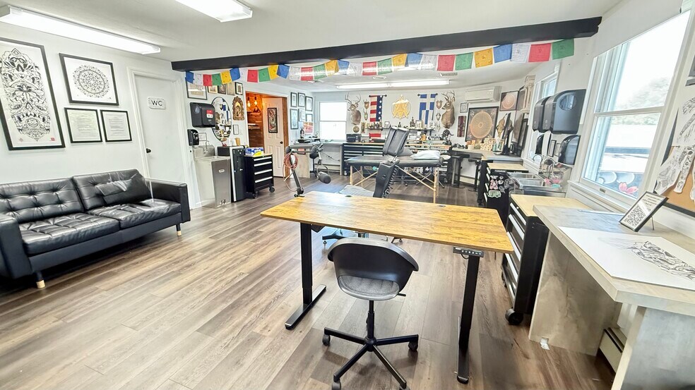 More Photos Of 74 Merrick Rd, Amityville Storefront Retail Office For Sale