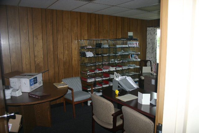 More Photos Of 695 Industrial Dr, Franklin Warehouse For Lease