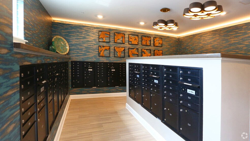 More Photos Of 301 Continental Pkwy, Newport News Apartments For Sale