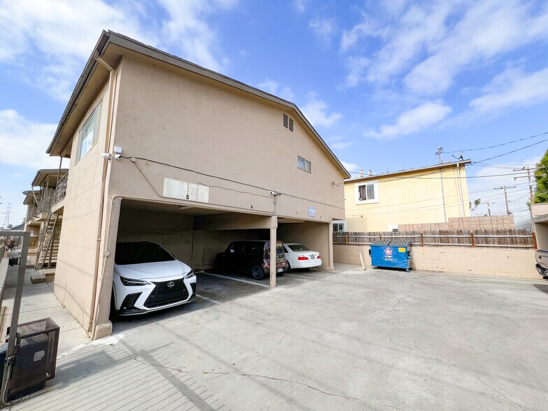 More Photos Of , Los Angeles Multifamily For Sale