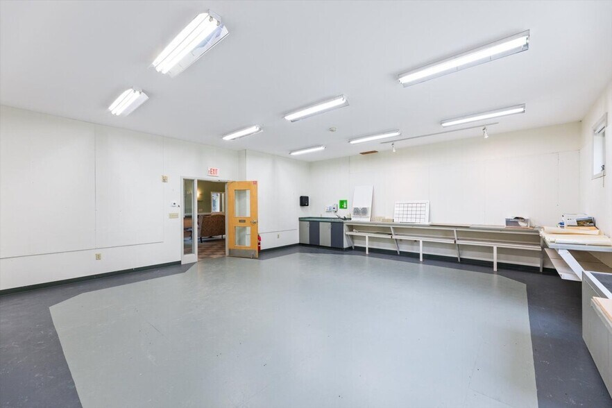 More Photos Of 457 Route 123, Sharon Freestanding For Lease