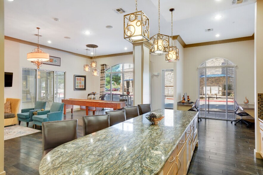 More Photos Of 1601 E Debbie Ln, Mansfield Apartments For Lease