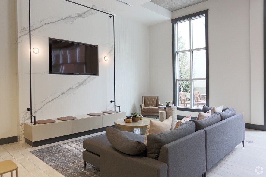 More Photos Of 1650 NW 23rd Ave, Portland Apartments For Lease