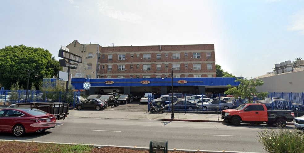 More Photos Of 930 N Vermont Ave, Los Angeles Auto Repair For Sale