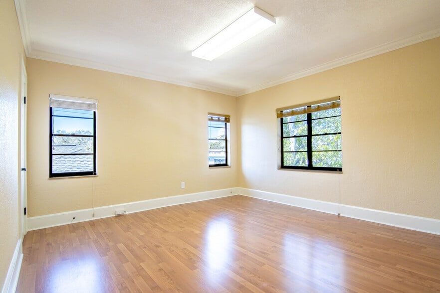 Primary Photo Of 2950 5th Ave N, Saint Petersburg Office For Lease