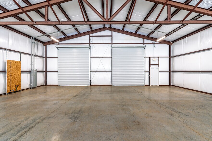 More Photos Of 8239 Gullatt Rd, Palmetto Industrial For Sale
