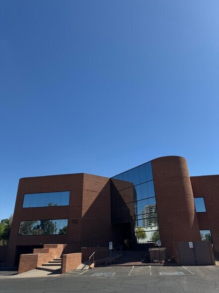 More Photos Of 722 E Osborn Rd, Phoenix Office For Lease