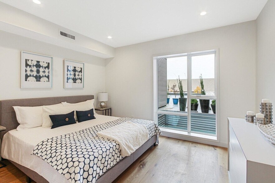 More Photos Of 362 W Broadway, South Boston Apartments For Sale