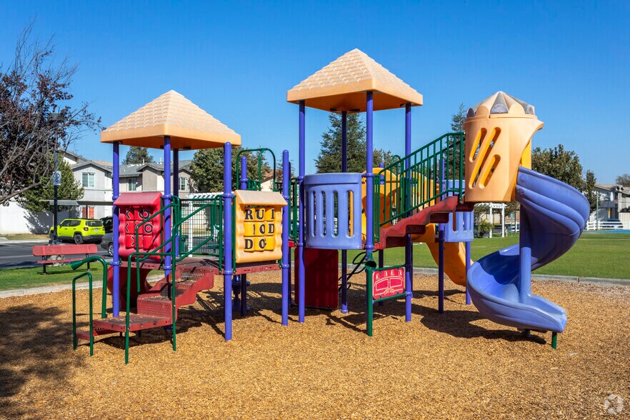 More Photos Of 600 Hosking Ave, Bakersfield Apartments For Sale