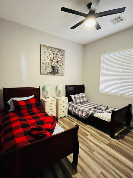 More Photos Of 8030 Lapis Harbor Ave, Las Vegas Healthcare For Sale