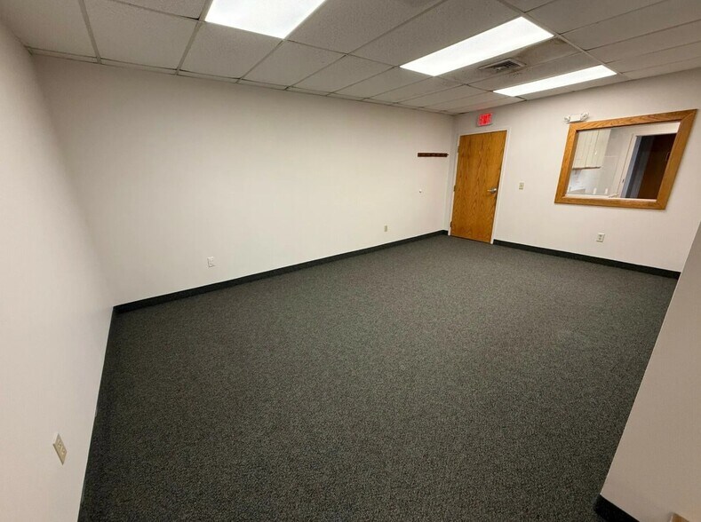 More Photos Of 34 Dale Rd, Avon Medical For Lease