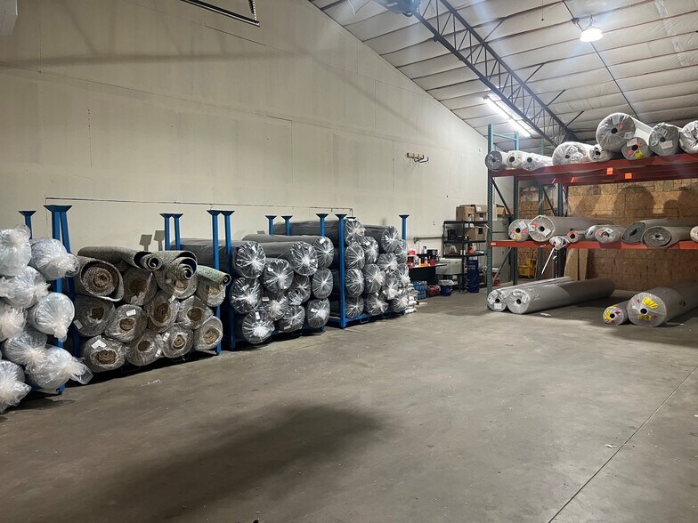 More Photos Of 6256 34th Ave NW, Rochester Warehouse For Lease