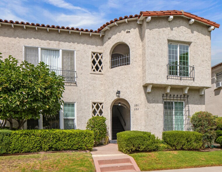 More Photos Of 351 N Spaulding Ave, Los Angeles Apartments For Sale