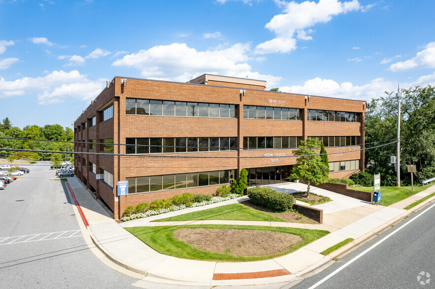 Primary Photo Of 1205 York Rd, Lutherville Medical For Lease