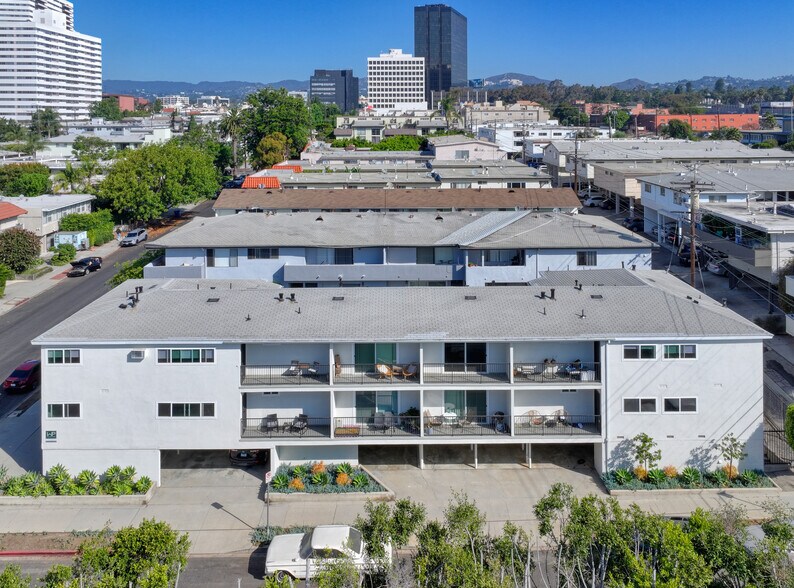 Primary Photo Of 1334 Barry Ave, Los Angeles Apartments For Sale