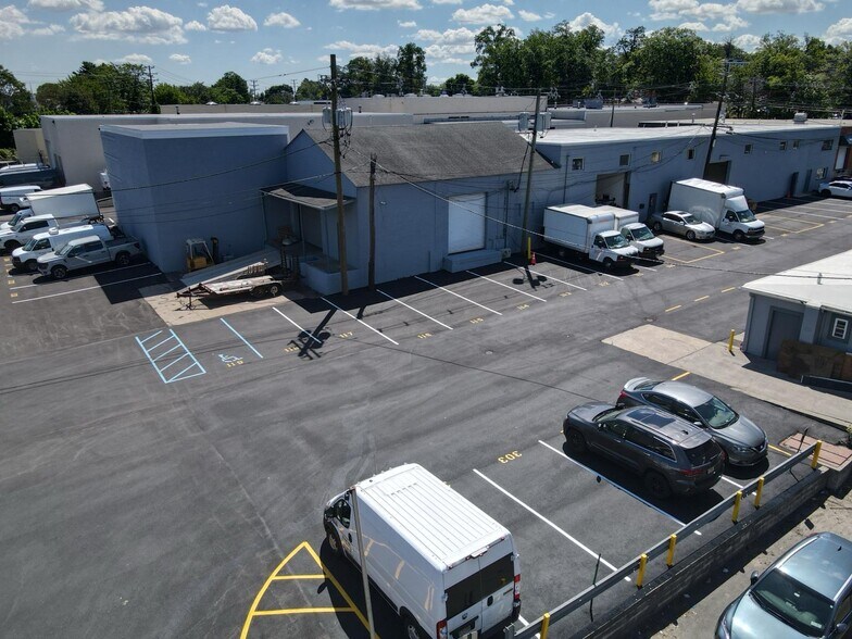 Primary Photo Of 310 Colfax Ave, Clifton Manufacturing For Lease