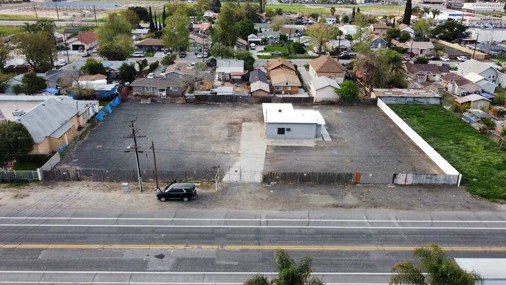 More Photos Of 24229 5th St, San Bernardino Distribution For Sale