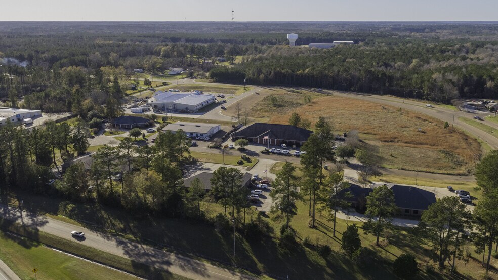 More Photos Of 1395 Johnny Johnson Dr, Brookhaven Office For Sale