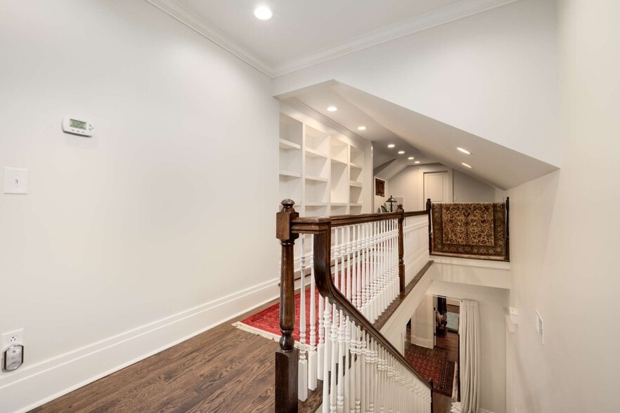 More Photos Of 1308 6th Ave N, Nashville Office Residential For Sale