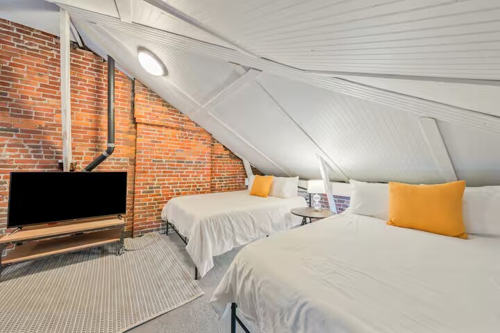 More Photos Of 507 S 4th St, Columbus Multifamily For Sale