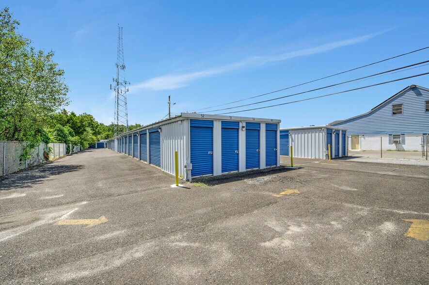 More Photos Of 1651 Sicklerville Rd, Sicklerville Self Storage For Sale
