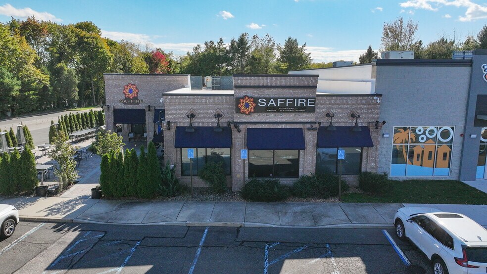 More Photos Of 6330-6350 Jericho Tpke, Commack Freestanding For Sale